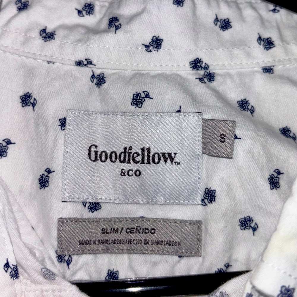 Men’s Adult Small White Good fellow Dress Shirt